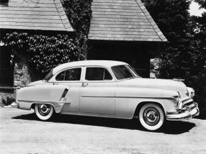 Oldsmobile Super 88 Deluxe Sedan 1951 года